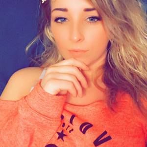 Meet your Posher, Abbey